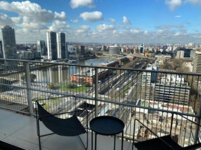 22nd floor lux studio in PuertoMadero
